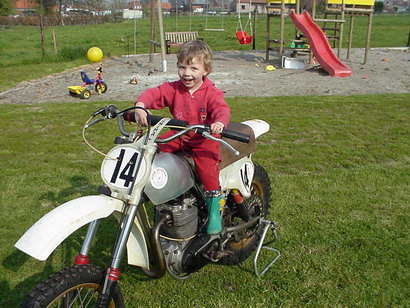 met een echte moto
